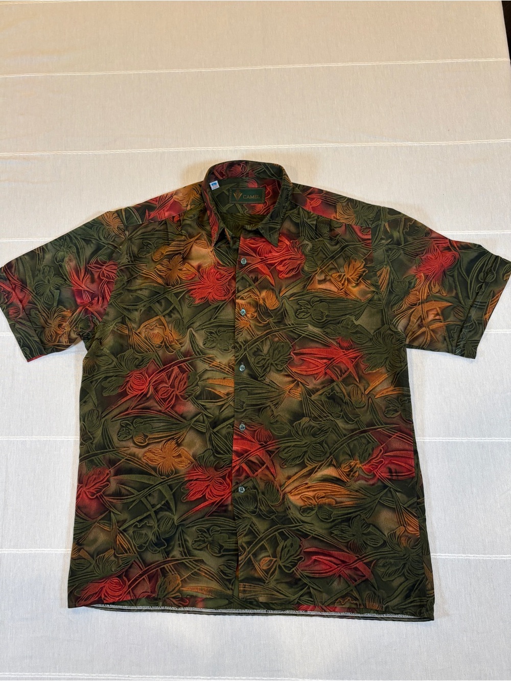 Vintage 90s Camel Cigarettes Floral Hawaiian Shirt Men’s L Green Red Botanical